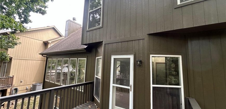 Homes for Sale in Kansas City, MO 64151 | 5642 N Ames Avenue