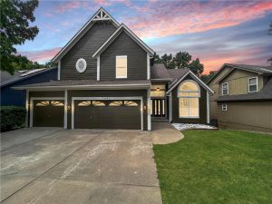 5642-N-Ames-Avenue-mls-2574537-image-1