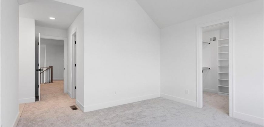 Homes for Sale in Kearney, MO 64060 | 13703  Clover Court