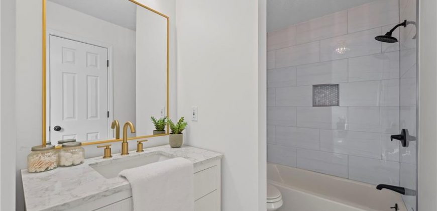 Homes for Sale in Kansas City, MO 64154 | 8540 N ROBINHOOD Avenue