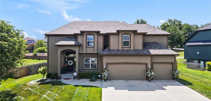 Homes for Sale in Kansas City, MO 64119 | 6131 N Elmwood Avenue