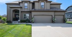 Homes for Sale in Kansas City, MO 64119 | 6131 N Elmwood Avenue