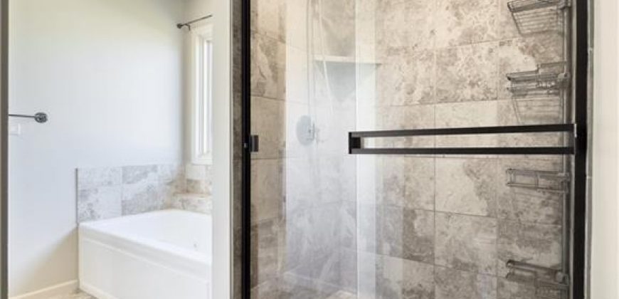 Homes for Sale in Kansas City, MO 64151 | 6308 NW 82nd Court