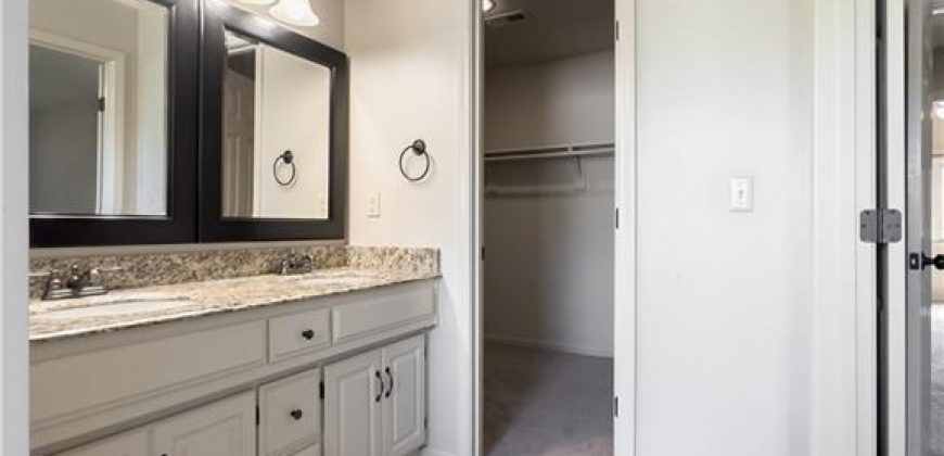 Homes for Sale in Kansas City, MO 64151 | 6308 NW 82nd Court