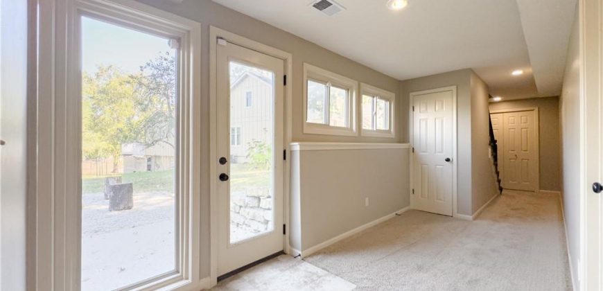 Homes for Sale in Kansas City, MO 64151 | 6308 NW 82nd Court