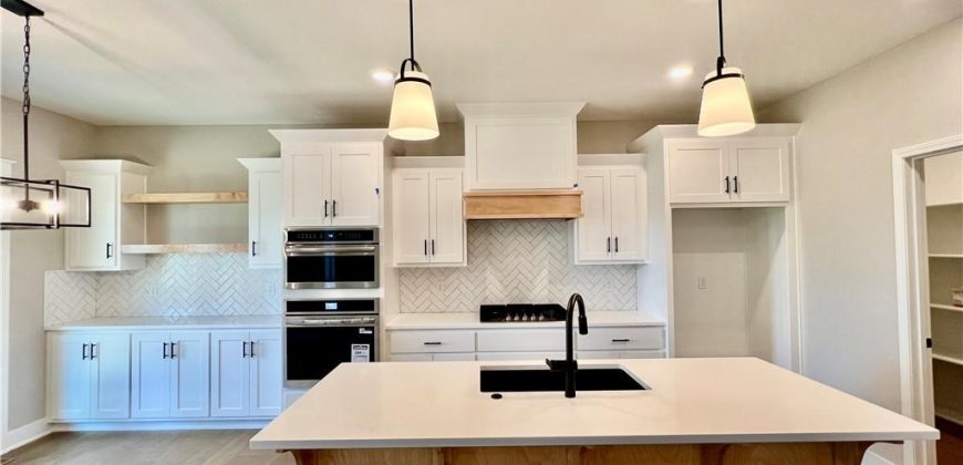 Homes for Sale in Liberty, MO 64068 | 1909  Longview Drive