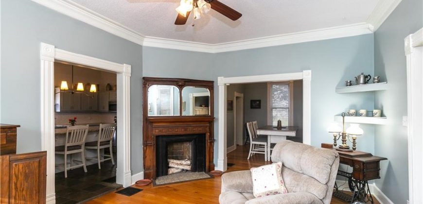 Homes for Sale in Liberty, MO 64068 | 402 N Leonard Street