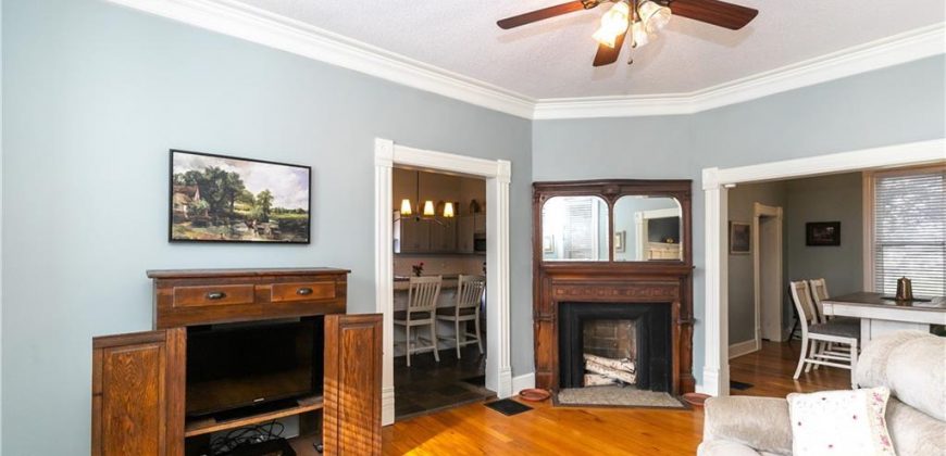 Homes for Sale in Liberty, MO 64068 | 402 N Leonard Street