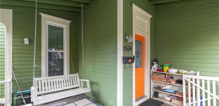 Homes for Sale in Liberty, MO 64068 | 402 N Leonard Street