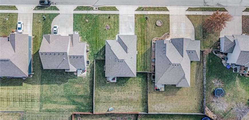 Homes for Sale in Kansas City, MO 64154 | 9458 N Lenox Avenue