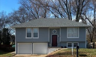 Homes for Sale in Pleasant Valley, MO 64068 | 7104  Michael Lane