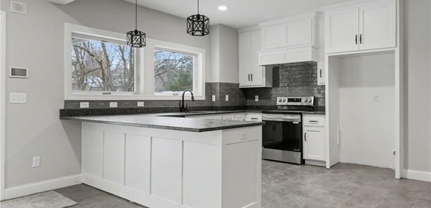 Homes for Sale in Parkville, MO 64152 | 11105 NW 77th Terrace