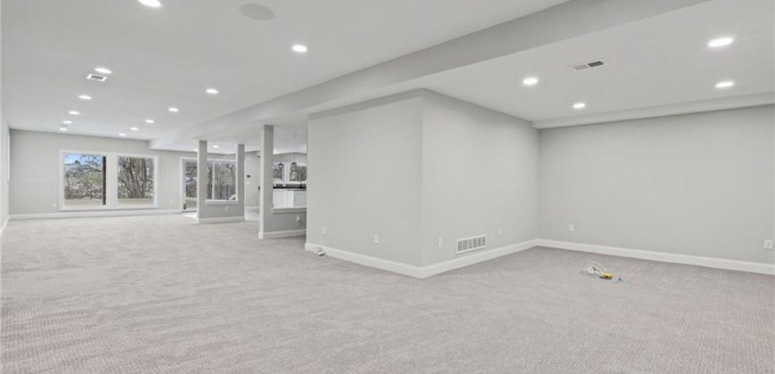 Homes for Sale in Parkville, MO 64152 | 11105 NW 77th Terrace