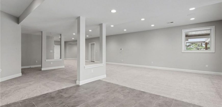 Homes for Sale in Parkville, MO 64152 | 11105 NW 77th Terrace