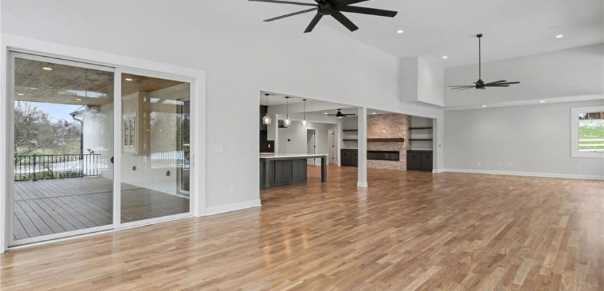 Homes for Sale in Parkville, MO 64152 | 11105 NW 77th Terrace