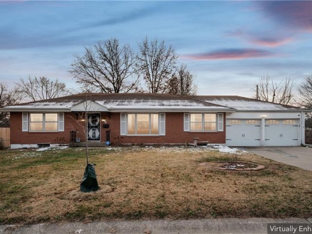 Homes for Sale in Kansas City, MO 64117 | 3225 NE 47th Street