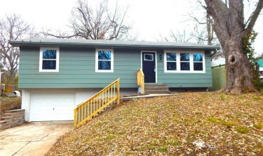 Homes for Sale in Kansas City, MO 64119 | 5820 NE 60th Street