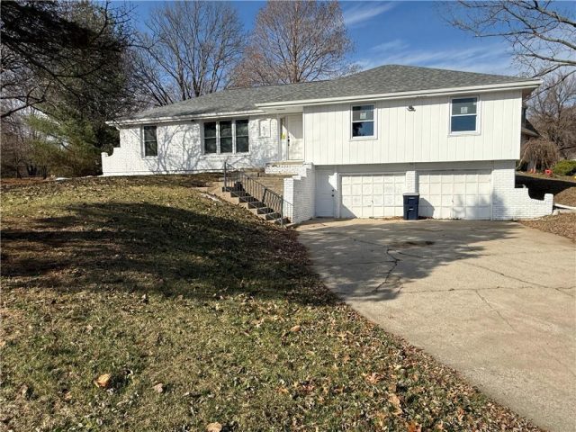 Homes for Sale in Kansas City, MO 64155 | 9600 N Campbell Drive