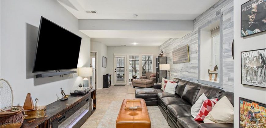 Homes for Sale in Kansas City, MO 64155 | 2105 NE 107th Terrace