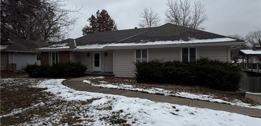 Homes for Sale in Gladstone, MO 64118 | 6225 NE Normandy Drive