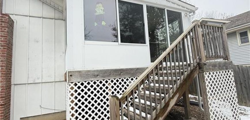 Homes for Sale in Gladstone, MO 64118 | 6225 NE Normandy Drive