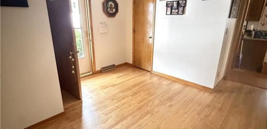 Homes for Sale in Gladstone, MO 64118 | 6225 NE Normandy Drive