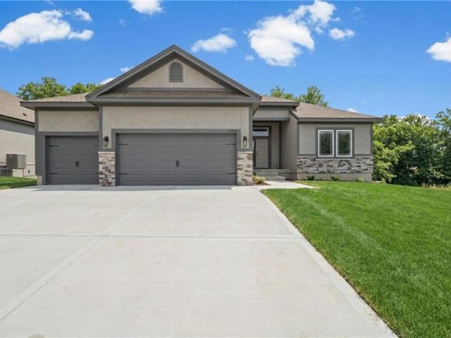 Homes for Sale in Kansas City, MO 64154 | 9430 N Belton Avenue