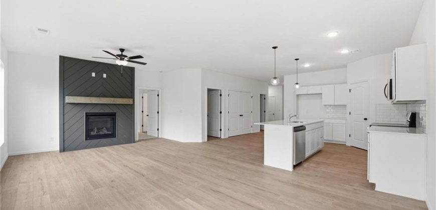 Homes for Sale in Kansas City, MO 64154 | 3012 NW 95th Terrace