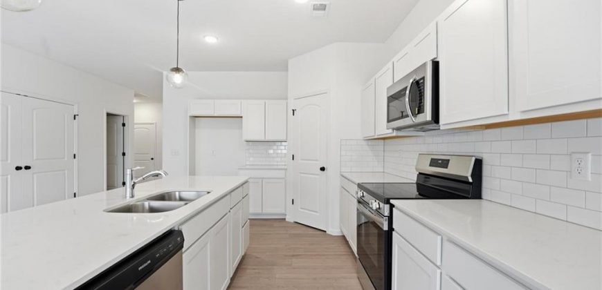 Homes for Sale in Kansas City, MO 64154 | 3012 NW 95th Terrace