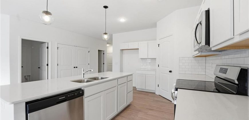 Homes for Sale in Kansas City, MO 64154 | 3012 NW 95th Terrace