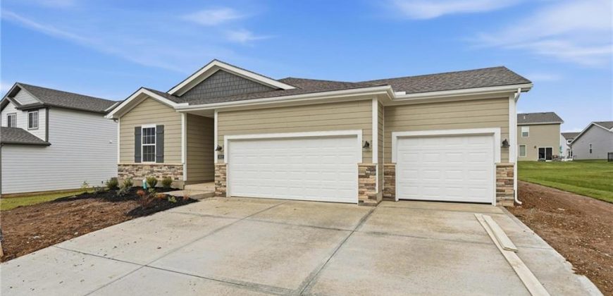 Homes for Sale in Kansas City, MO 64154 | 3012 NW 95th Terrace