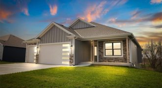 Homes for Sale in Smithville, MO 64089 | 17506  Greyhawke Ridge