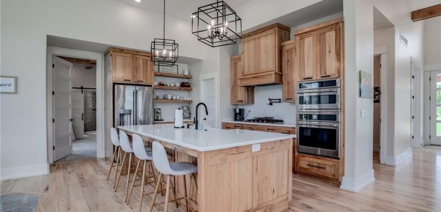 Homes for Sale in Smithville, MO 64089 | 6320 NE 164th Street