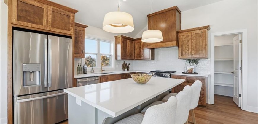 Homes for Sale in Kansas City, MO 64165 | 12151 N Forest Court