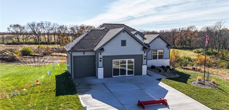 Homes for Sale in Kansas City, MO 64165 | 12151 N Forest Court