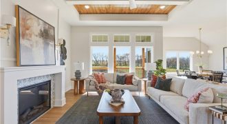 Homes for Sale in Kansas City, MO 64165 | 12151 N Forest Court