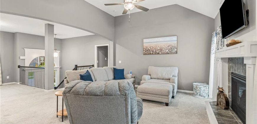 Homes for Sale in Liberty, MO 64068 | 1020  Poplar Lane