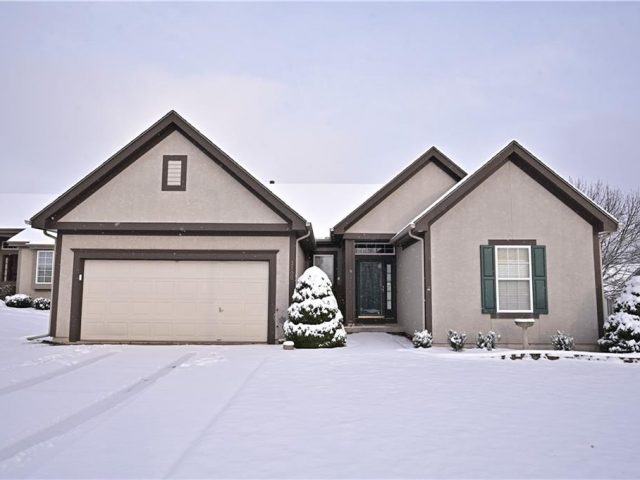 Homes for Sale in Kansas City, MO 64154 | 3100 NW 86th Street