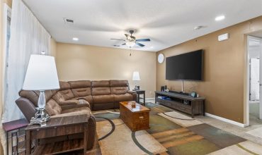 Homes for Sale in Kansas City, MO 64118 | 2433 NE 68th Street