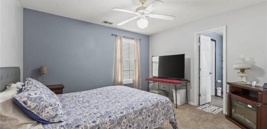 Homes for Sale in Kansas City, MO 64118 | 2433 NE 68th Street