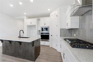 1701-NW-105th-Terrace-mls-2591251-image-1