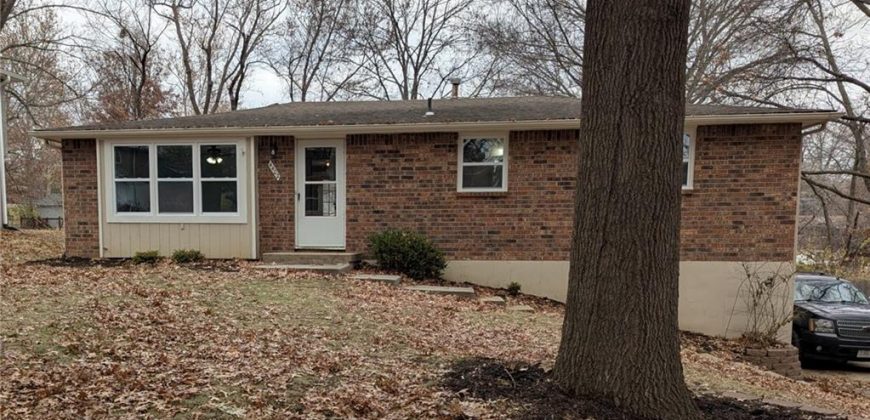 Homes for Sale in Kansas City, MO 64151 | 4402 NW 50th Street
