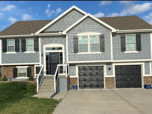 Homes for Sale in Kansas City, MO 64155 | 11933 N Forest Avenue