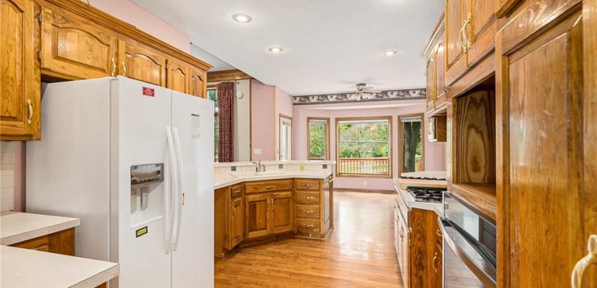 Homes for Sale in Kearney, MO 64060 | 12420  Ridgeview Road