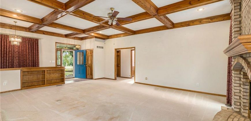 Homes for Sale in Kearney, MO 64060 | 12420  Ridgeview Road