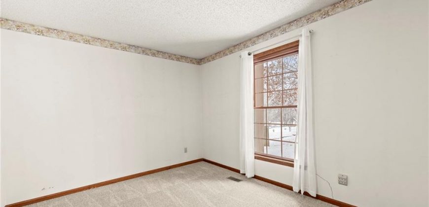 Homes for Sale in Kansas City, MO 64151 | 4114 NW 73rd Street