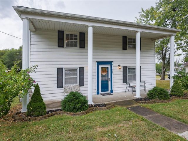 Homes for Sale in Kearney, MO 64060 | 205 E Washington Street