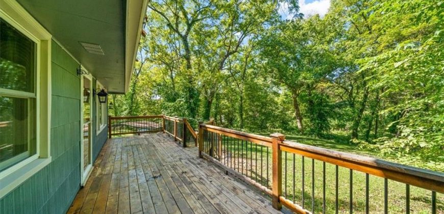 Homes for Sale in Parkville, MO 64152 | 5903  Walnut Creek Drive