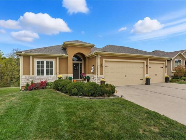 Homes for Sale in Kansas City, MO 64119 | 7844 N Walrond Avenue