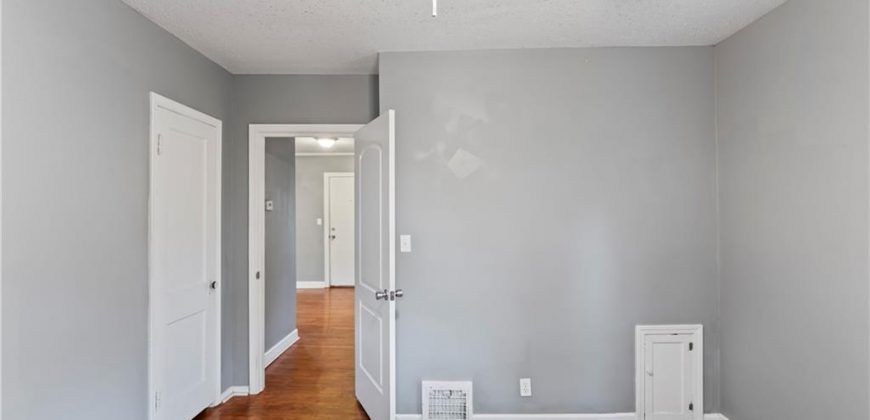 Homes for Sale in Kansas City, MO 64117 | 4452 N WALROND Avenue